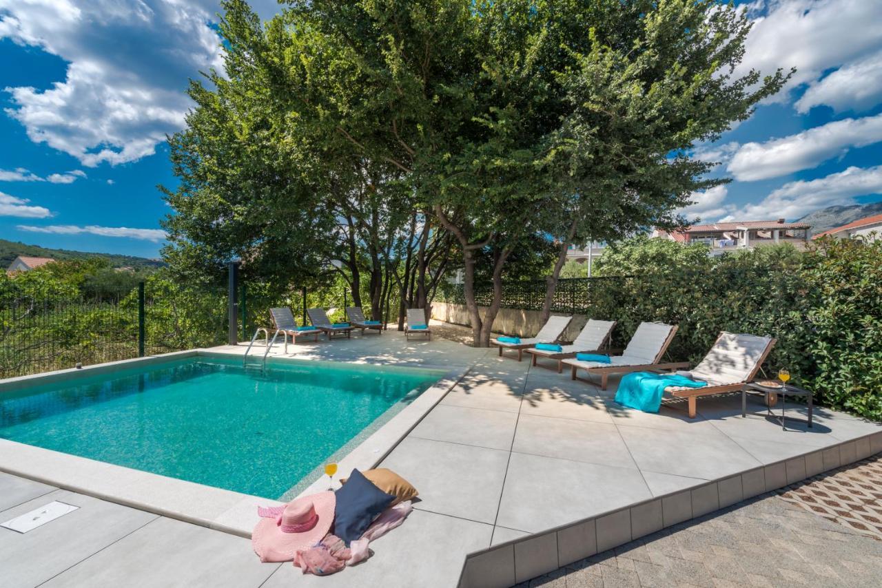 Villa Gold Residence 4 믈리니 외부 사진