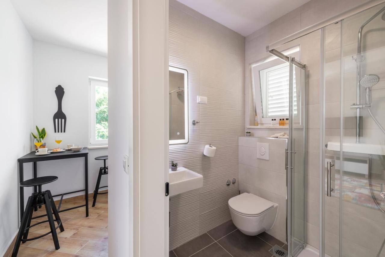 Villa Gold Residence 4 믈리니 외부 사진